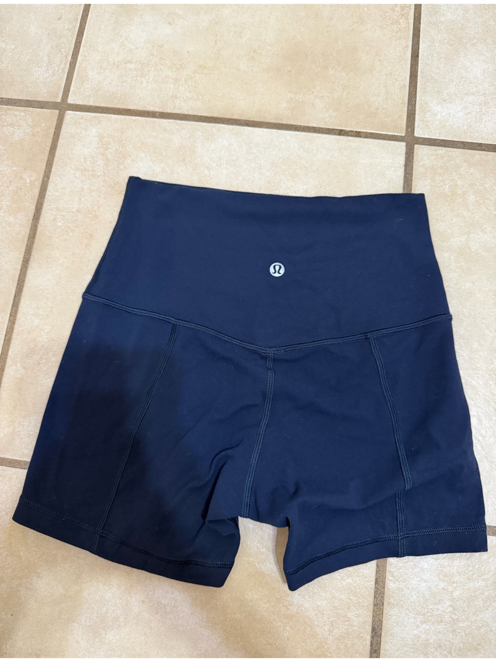 Lululemon Align Short 4” - Picture 2 of 3